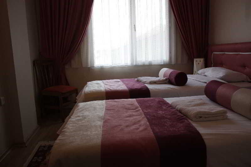 Hanedan Izmir Otel 2*